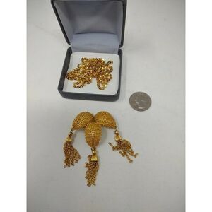 Gold Cluster Broach Tassels With Gold Necklace in Jewelry Box Vintage Interest